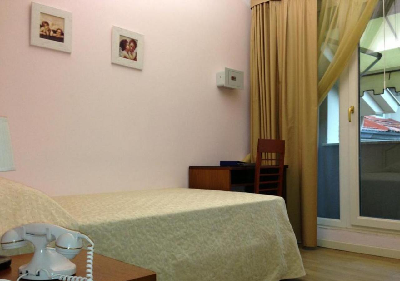 Grand Hotel Regina Salsomaggiore Salsomaggiore Terme Bilik gambar